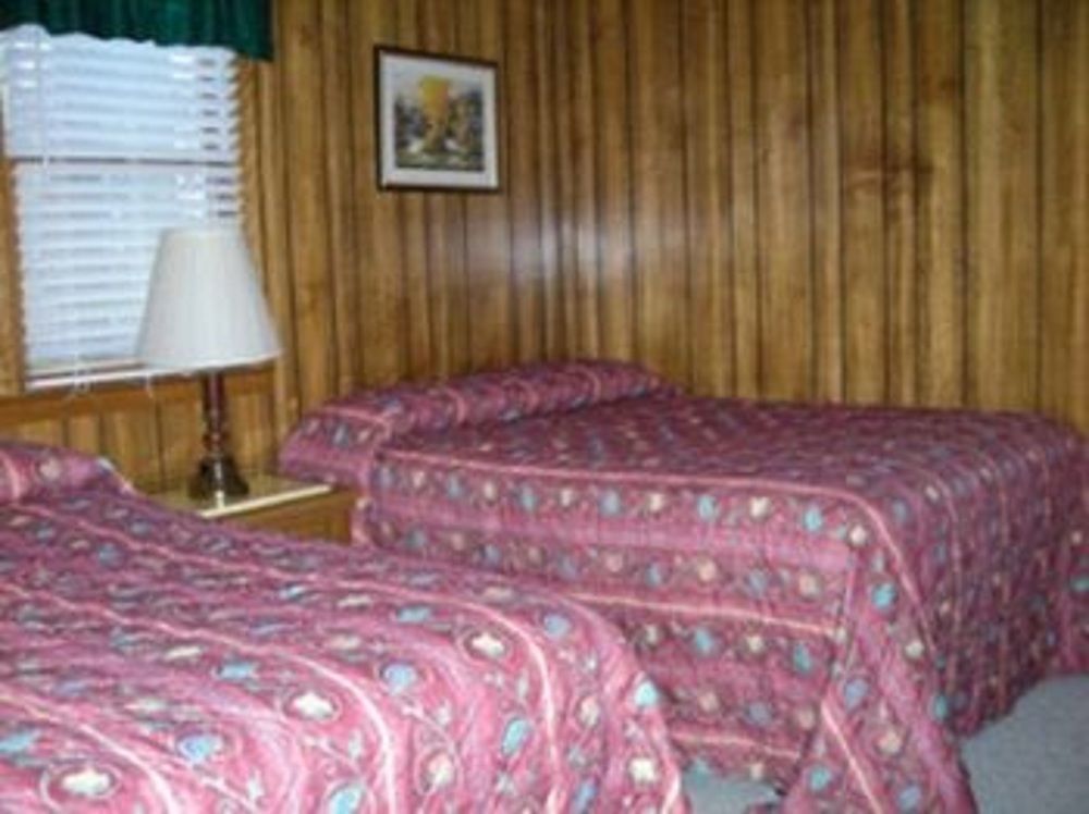 Cabins At Twinbrook Resort Maggie Valley Bagian luar foto